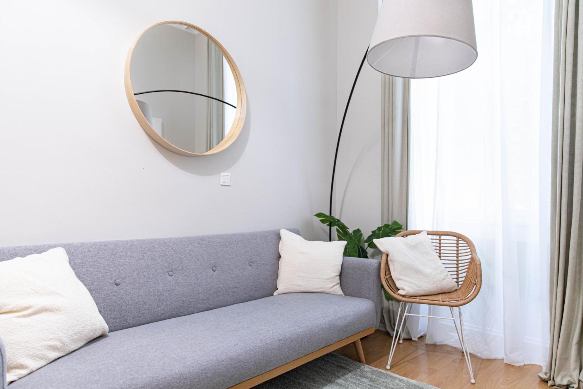 Spacious Apartment, 3 Min To U1 Reumannplatz Viena Exterior foto