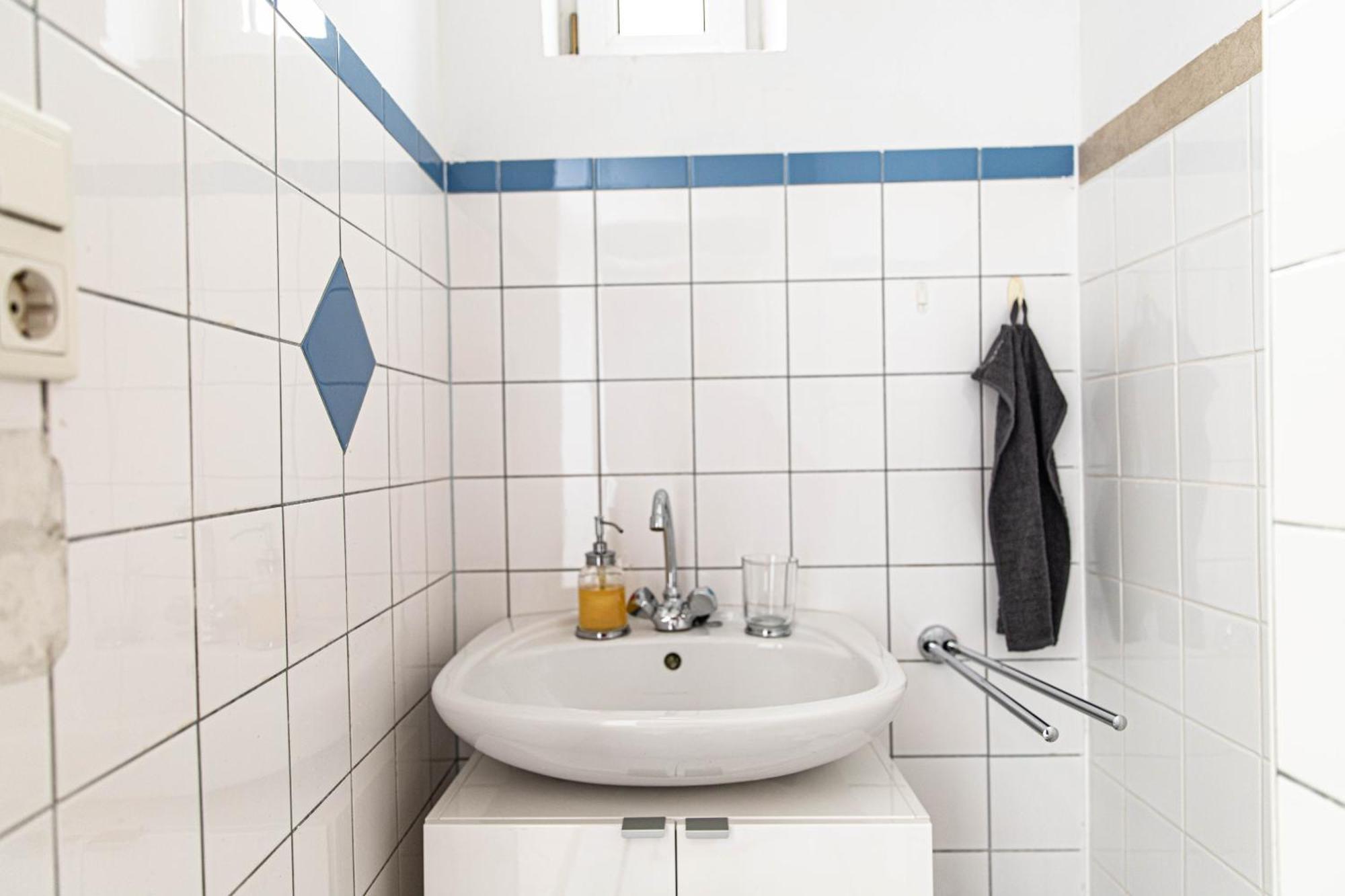 Spacious Apartment, 3 Min To U1 Reumannplatz Viena Exterior foto