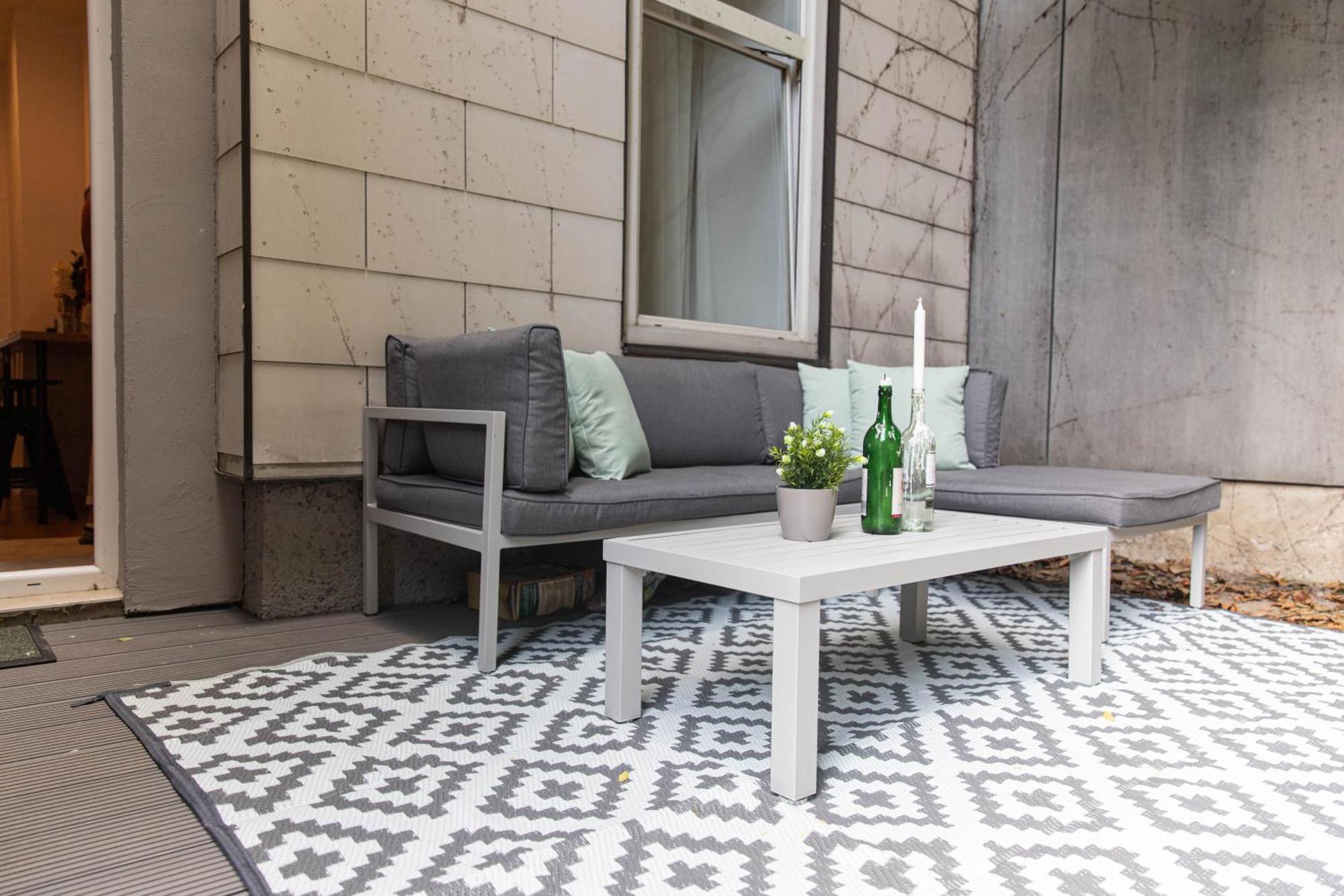 Spacious Apartment, 3 Min To U1 Reumannplatz Viena Exterior foto